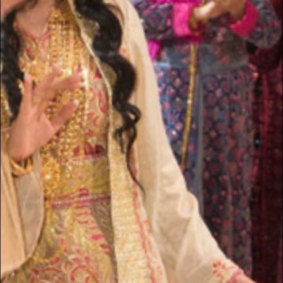 Dresses & Skirts - Bridal thoube